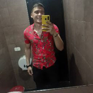 Meet your Posher, Alexis